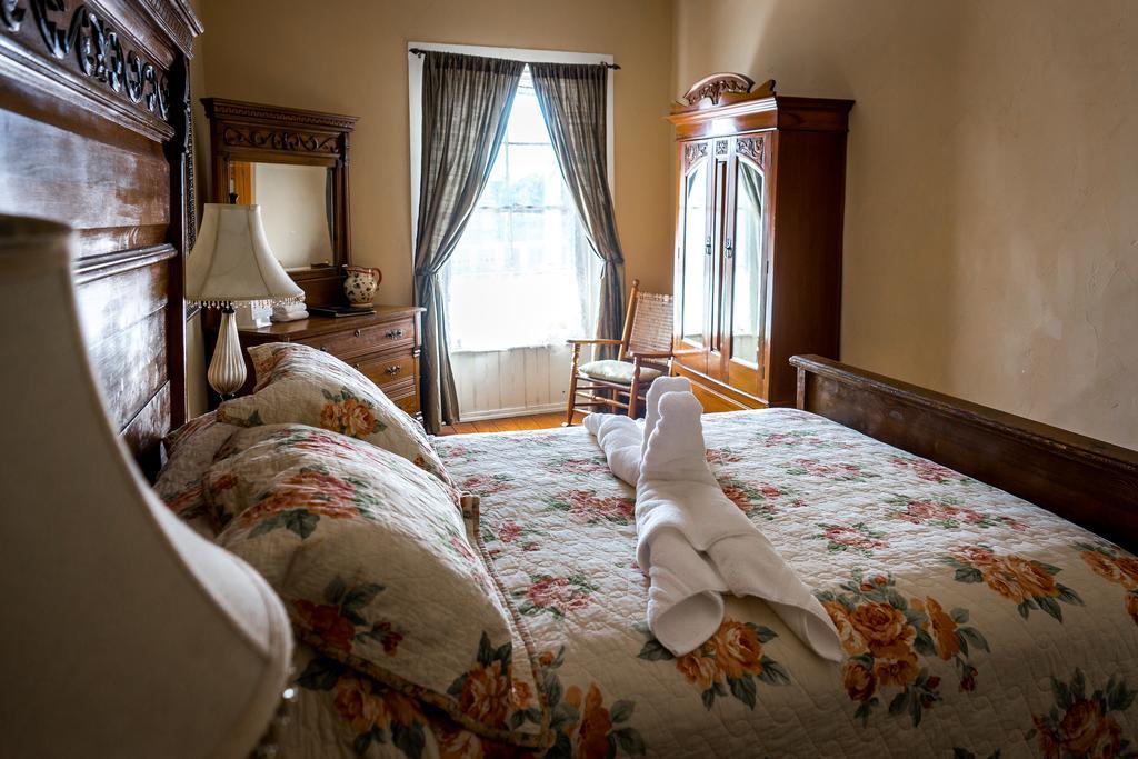 Mokelumne Hill The Historic Hotel Leger מראה חיצוני תמונה