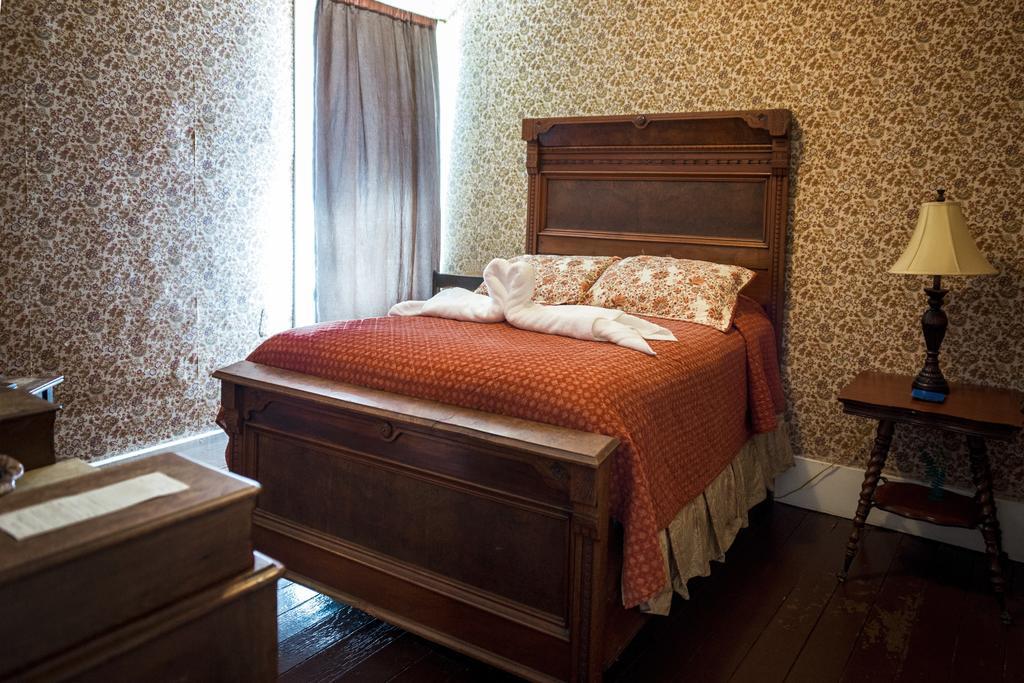 Mokelumne Hill The Historic Hotel Leger מראה חיצוני תמונה